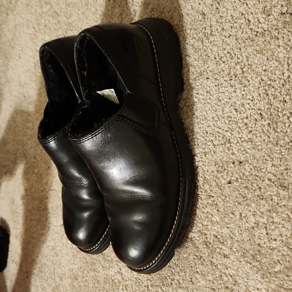 UGG Clogs Womens 7 Black Leather Slip On Sherpa Lined Chunky Soles Loafers - Picture 4 of 4